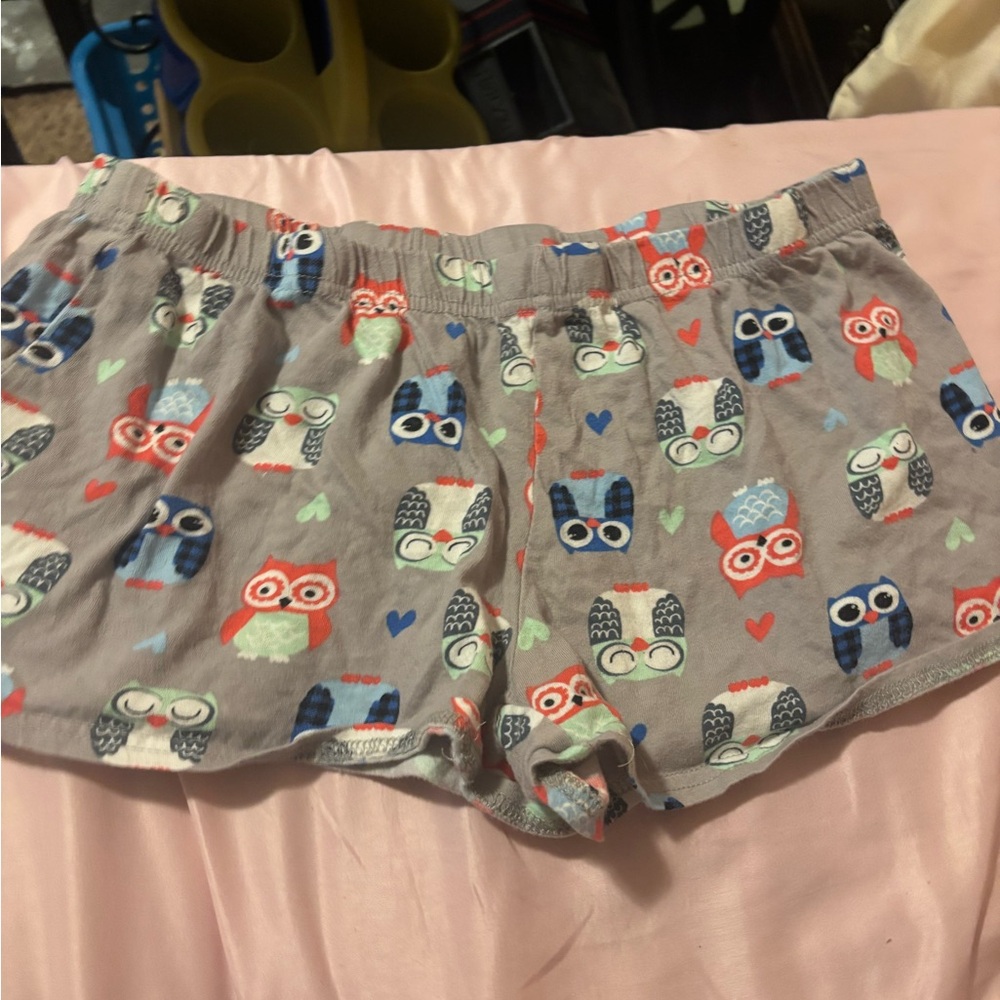 Gray Owl Print Shorts